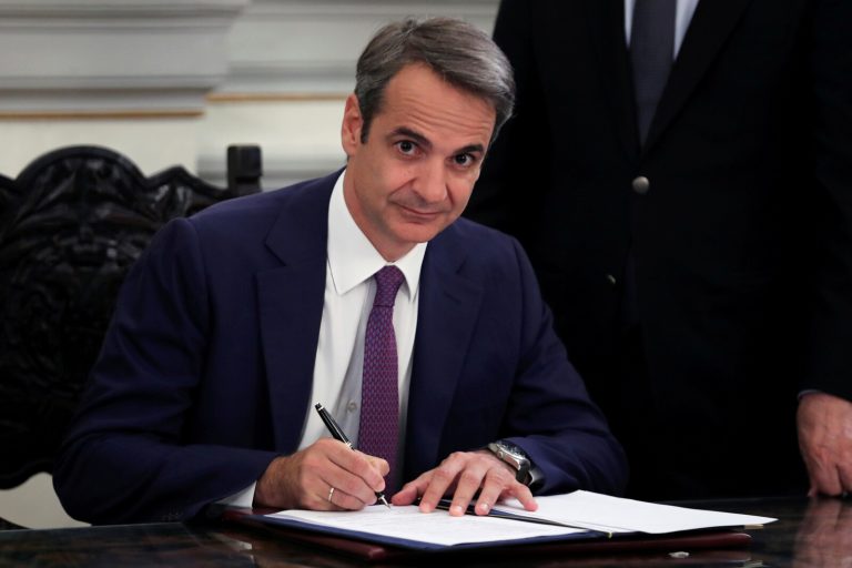 Premiér Kyriakos Mitsotakis